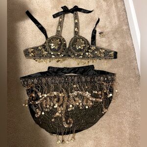 Bellydance Bedlah Indian Inspired Costume. Black and Gold Bra and Belt Set.